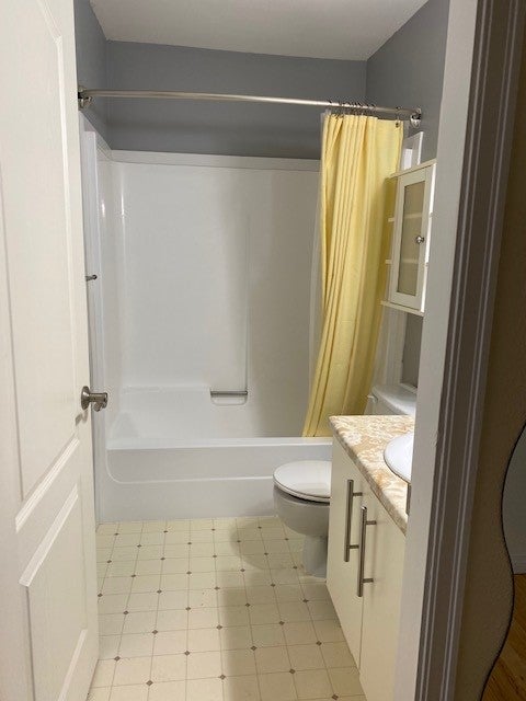 304 - 872 S Island Hwy - CR Campbell River South Condo Apartment for Sale, 2 Bedrooms # - 10