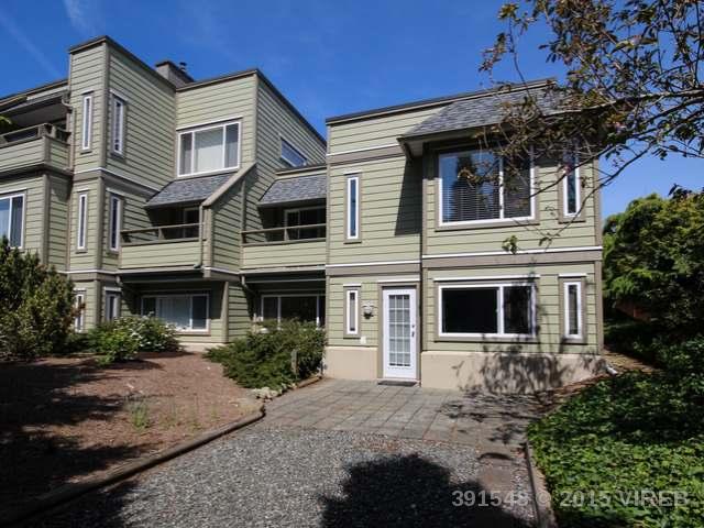 101 2250 MANOR PLACE - CV Comox (Town of) Condo Apartment for sale, 2 Bedrooms (391548) #1
