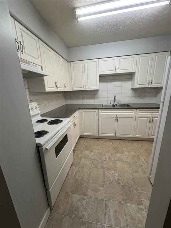 301 - 451 - 9th Avenue, - CR Campbell River Central Condo Apartment for Sale, 2 Bedrooms # - 13 301 - 451 - 9th Avenue, - CR Campbell River Central Condo Apartment for Sale, 2 Bedrooms # - 13