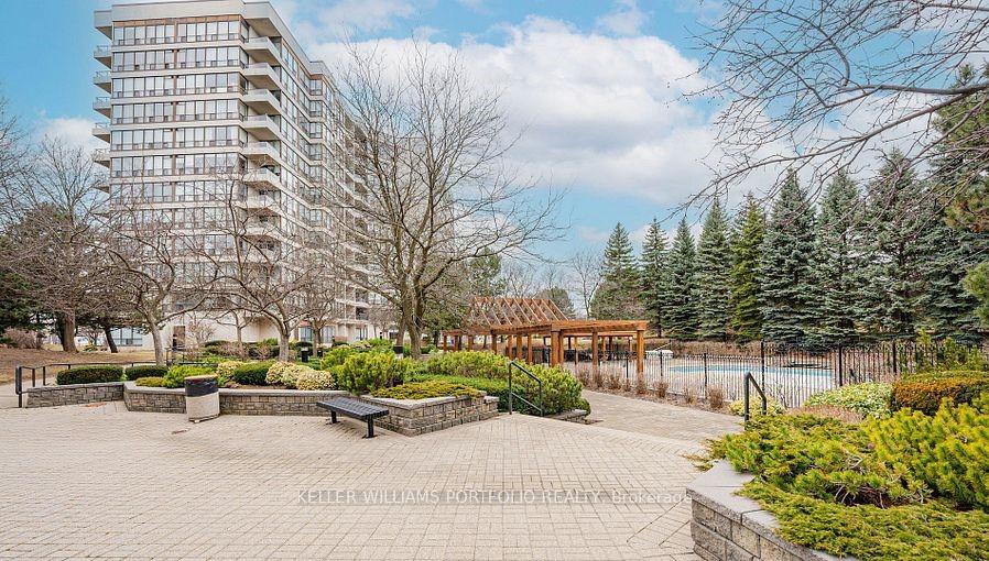 501 - 10 Laurelcrest Street - Queen Street Corridor Condo Apartment for Sale, 2 Bedrooms (W12528572)# - 28