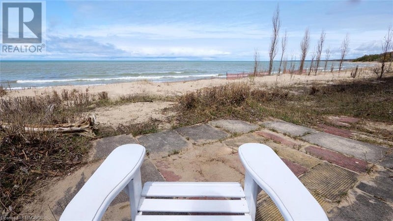 49 LOWER BEACH Road - Kincardine House for sale, 6 Bedrooms (40414651) #41