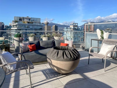 3703 689 ABBOTT STREET - Downtown VW Apartment/Condo for sale, 3 Bedrooms (R2920502)