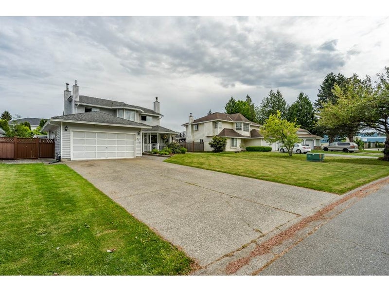 15428 94 AVENUE - Fleetwood Tynehead House/Single Family for sale, 3 Bedrooms (R2456129) #2