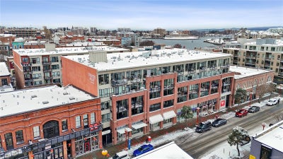 202 - 517 Fisgard St - Vi Downtown Condo Apartment for Sale, 1 Bedroom (986470)