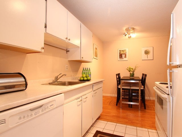 # 303 - 7151 Edmonds Street, Burnaby South, Edmonds Area - Highgate Apartment/Condo for sale, 1 Bedroom (V863278) #5