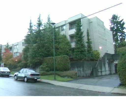 # 202 1121 HOWIE AV - Central Coquitlam Apartment/Condo, 2 Bedrooms (V316644)