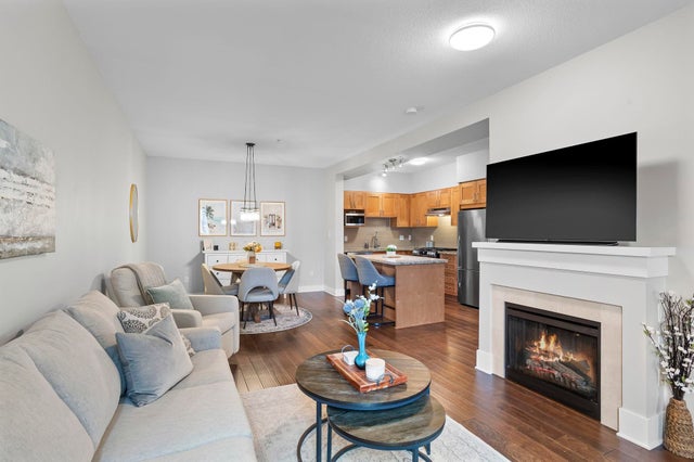 307 2601 WHITELEY COURT - Lynn Valley Apartment/Condo for Sale, 2 Bedrooms (R2973128)