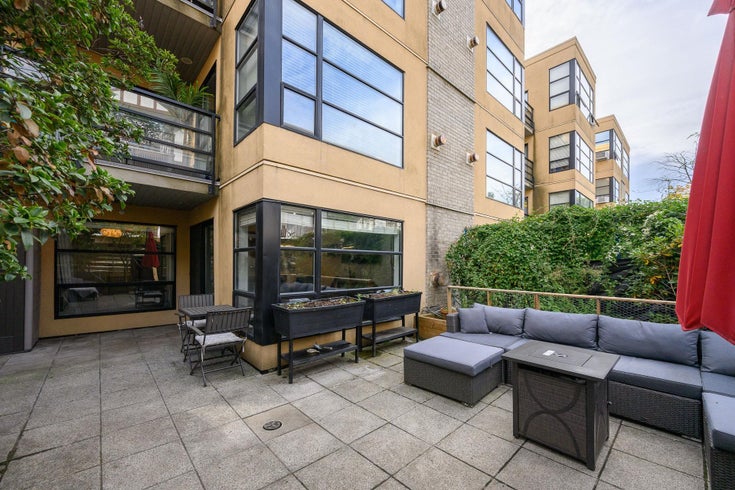204 - 124 W 3rd Street - Lower Lonsdale Apartment/Condo for Sale, 2 Bedrooms (R3026499)