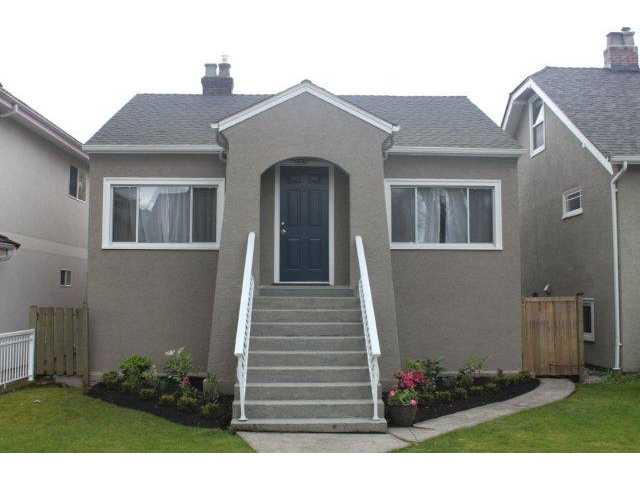 942 E 21st Avenue - Fraser VE Single Family Residence, 5 Bedrooms (V820029)