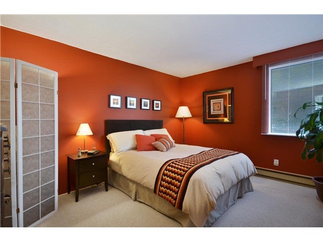 # 202 444 LONSDALE AV - Lower Lonsdale Apartment/Condo for sale, 1 Bedroom (V968237) #1