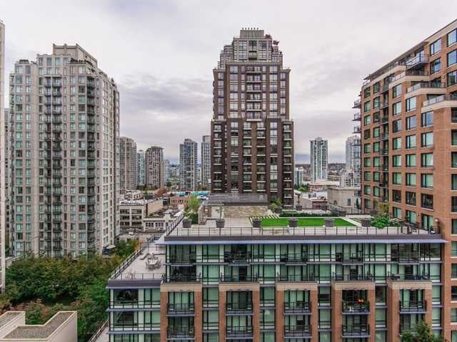 1206 - 1055 Richards St - Downtown VW Apartment/Condo for sale, 2 Bedrooms (v977272)