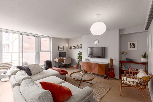 812 168 POWELL STREET - Downtown VE Apartment/Condo for sale, 1 Bedroom (R2922733)