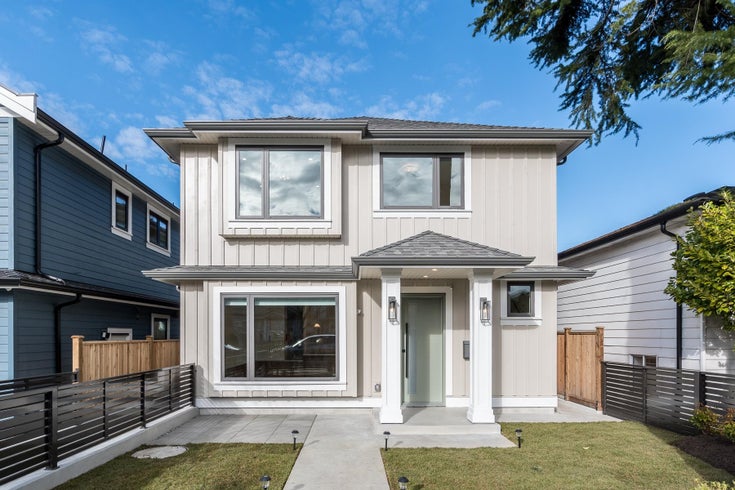2 - 3133 E 19th Avenue - Renfrew Heights Half Duplex, 3 Bedrooms (R2973990)