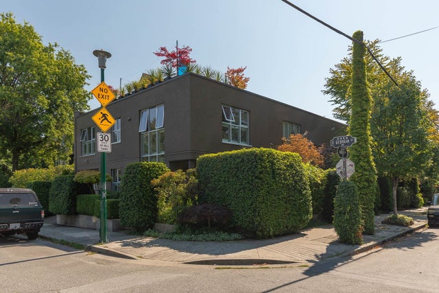 708 Heatley Avenue - Strathcona Townhouse for Sale, 3 Bedrooms (R3002001)