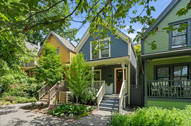 508 HAWKS AVENUE - Strathcona Townhouse, 3 Bedrooms (R3027108)