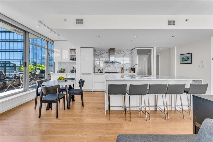 2602 - 788 Richards Street - Downtown VW Apartment/Condo for Sale, 2 Bedrooms (R3075718)