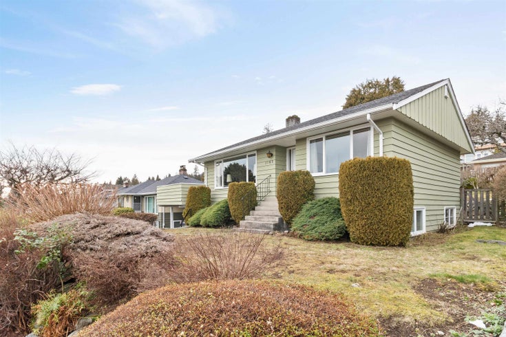 1165 Lawson Avenue - Ambleside Single Family Residence for Sale, 3 Bedrooms (R3049747)