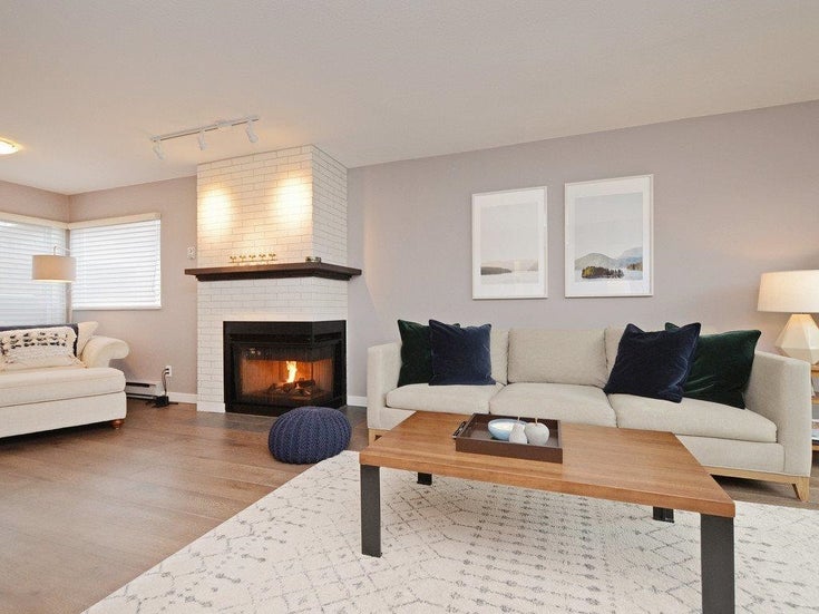 2136 Eastern Avenue - Central Lonsdale Townhouse for Sale, 4 Bedrooms (R3069423)