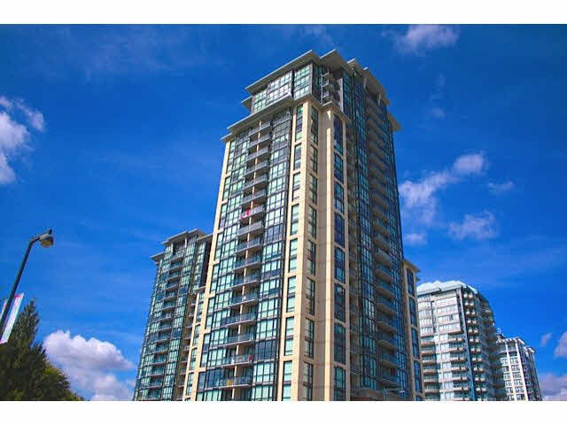 1302 10777 UNIVERSITY DRIVE - Whalley Apartment/Condo, 1 Bedroom (F1451089)