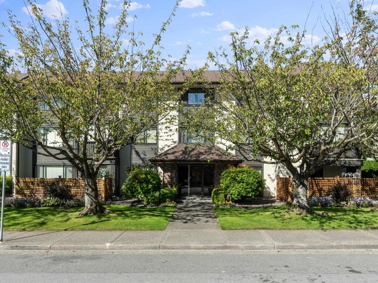 304 1531 MERKLIN STREET - White Rock Apartment/Condo, 2 Bedrooms (R2927200)