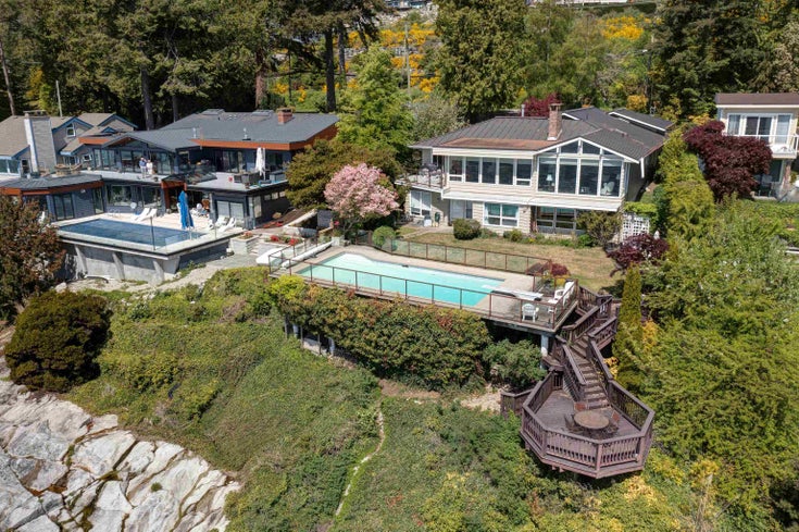 5951 Sunshine Coast Highway - Sechelt District Single Family Residence for Sale, 4 Bedrooms (R3002671)