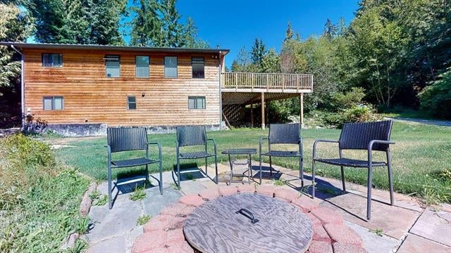 5534 SANS SOUCI ROAD - Halfmn Bay Secret Cv Redroofs Single Family Residence, 3 Bedrooms (R2945064)