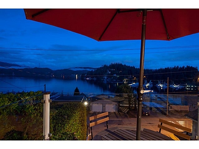 2559 Panorama Drive - Deep Cove House/Single Family for sale, 2 Bedrooms (V107783)