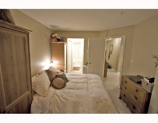 # 202 333 E 1ST ST - Lower Lonsdale Apartment/Condo for sale, 1 Bedroom (V744500) #2