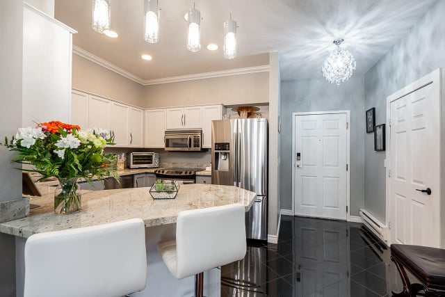 210 - 25 Richmond Street - Fraserview NW Apartment/Condo for Sale, 2 Bedrooms (R2980588)