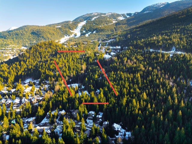 2501 GONDOLA WAY - Whistler Creek Vacant Land for Sale(R2772507)