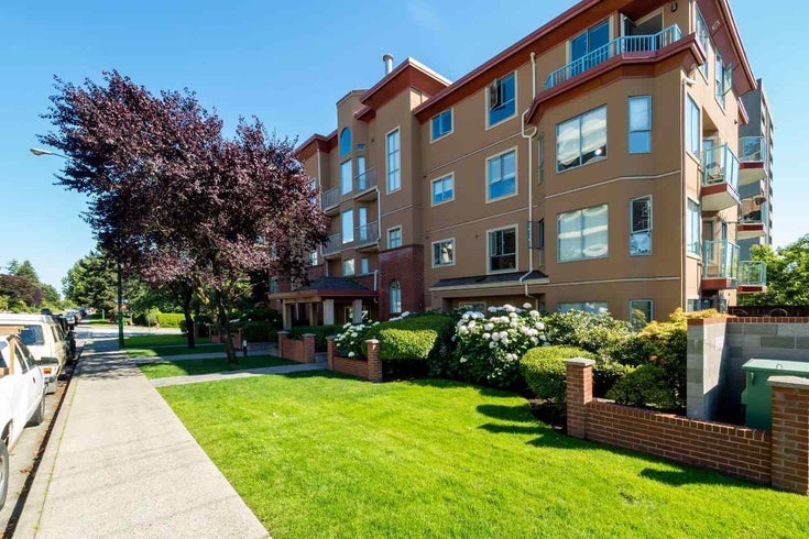 202 111 W 5TH STREET - Lower Lonsdale Apartment/Condo for sale, 2 Bedrooms (R2085295)