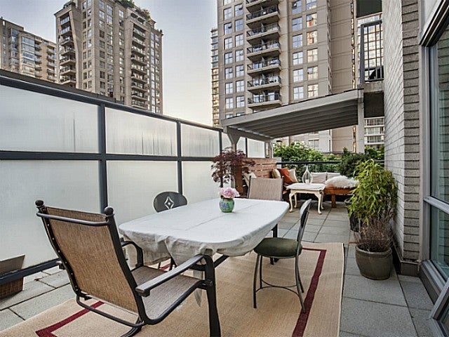 # 406 928 RICHARDS ST - Yaletown Apartment/Condo for sale, 2 Bedrooms (V1125580)