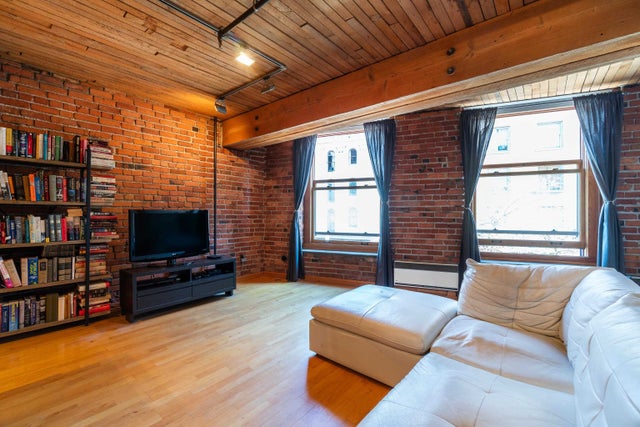 304 - 41 Alexander Street - Downtown VE Apartment/Condo for Sale, 1 Bedroom (R2992389)