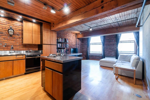 304 - 41 Alexander Street - Downtown VE Apartment/Condo for Sale, 1 Bedroom (R2992389)