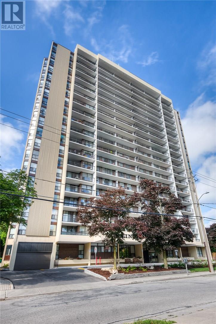201 -  81 CHURCH Street - Kitchener Apartment for sale, 2 Bedrooms (30695641)