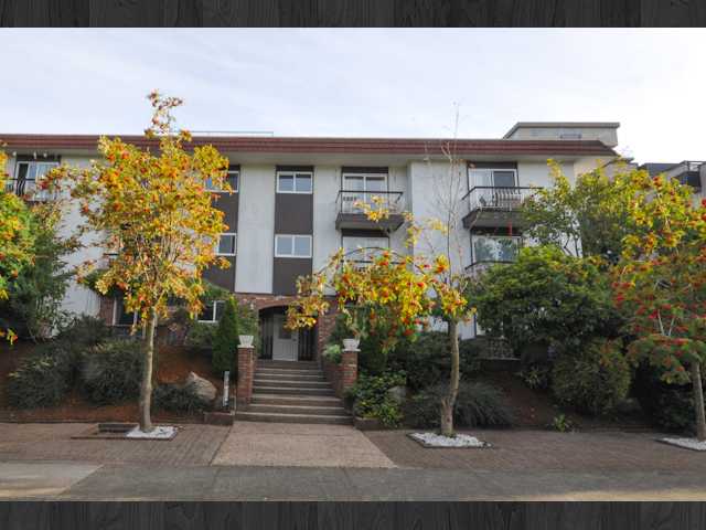 # 104 2234 W 1ST AV - Kitsilano Apartment/Condo, 2 Bedrooms (V969861)