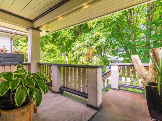 956 E 17TH AVENUE - Fraser VE House/Single Family for sale, 4 Bedrooms (R2707244)