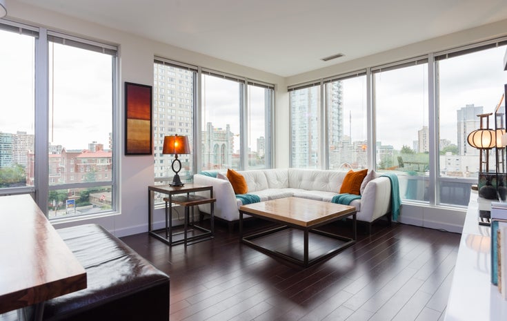 707 989 NELSON STREET - Downtown VW Apartment/Condo, 2 Bedrooms (R2089237)