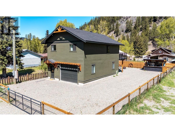 1890 Main Street - Coalmont Tulameen House for Sale, 2 Bedrooms (10331318)