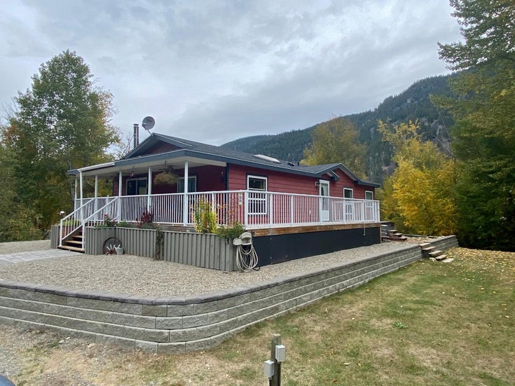 1295 Hwy 3 - princeton_bc Single Family