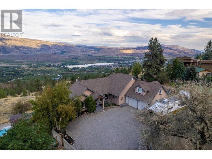 614 Wilson Mountain Road - Oliver House for Sale, 6 Bedrooms (10334479)