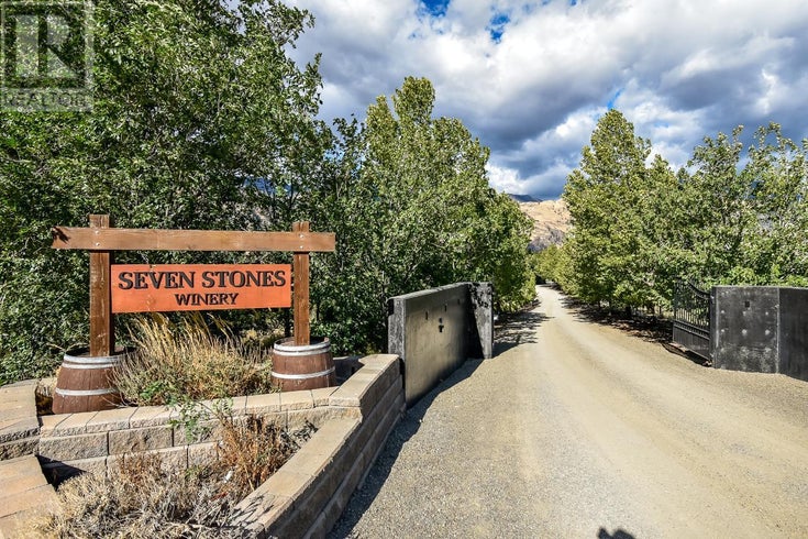 1143 HWY 3 - Cawston Other for Sale, 3 Bedrooms (10338618)
