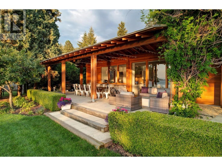 106 Devon Drive - Okanagan Falls House for Sale, 5 Bedrooms (10338544)