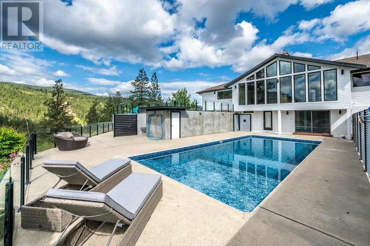 21815 Garnet Valley Road - Summerland House for Sale, 7 Bedrooms (10347196)
