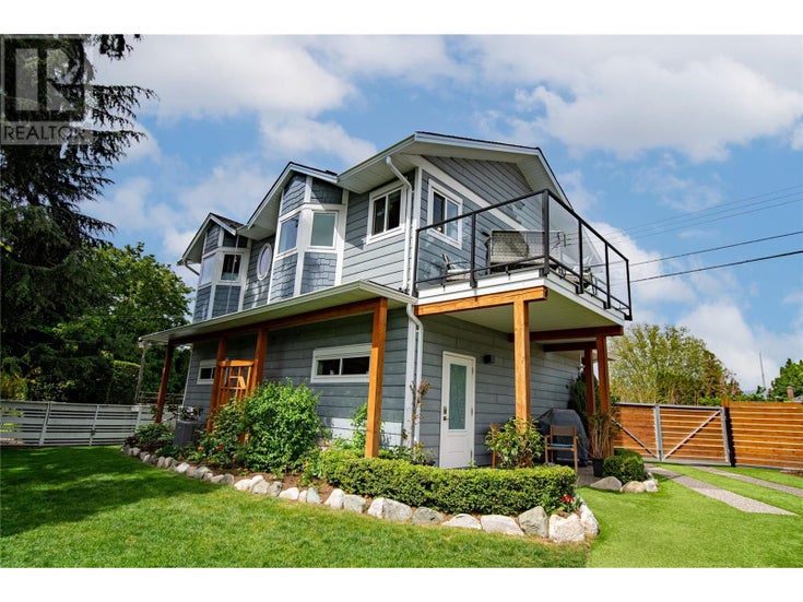 403 WINDSOR Avenue - Penticton House for Sale, 5 Bedrooms (10352140)