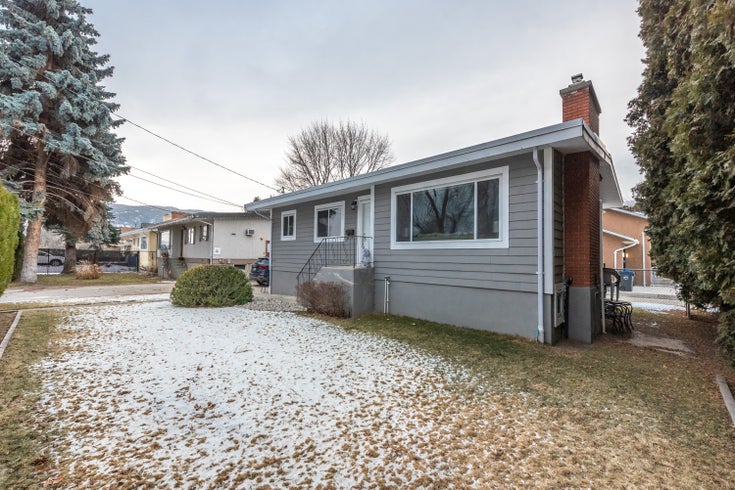 1101 Moosejaw Street - Penticton Single Family, 3 Bedrooms (181897)