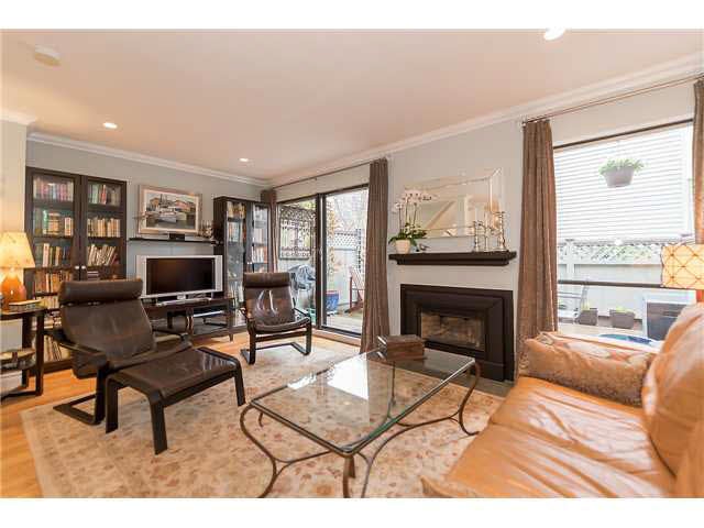 2 225 W 14th Street - Central Lonsdale Townhouse for sale, 3 Bedrooms (V1110710)