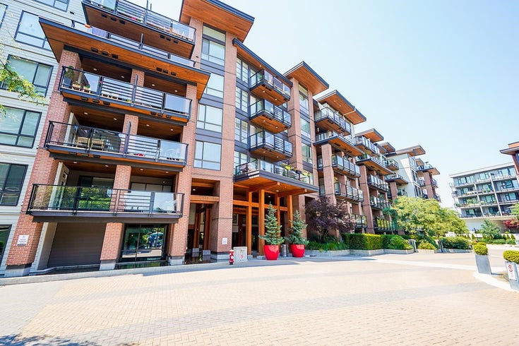 409 733 W 3rd Street - Harbourside Apartment/Condo for sale, 2 Bedrooms (R2599228)