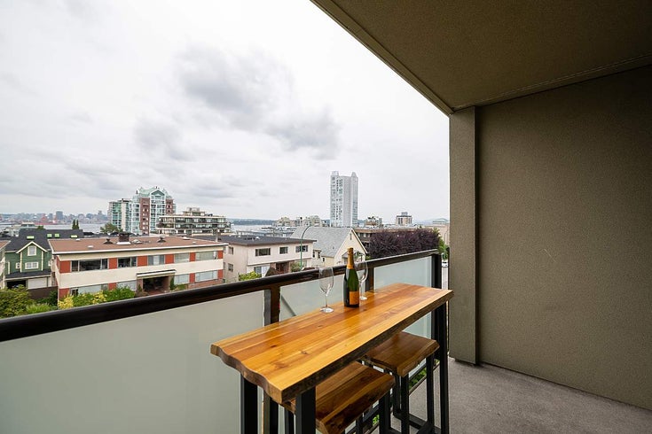 306 140 E 4th Street - Lower Lonsdale Apartment/Condo, 1 Bedroom (R2485752)