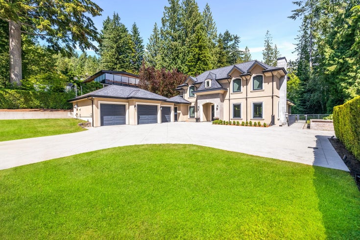 3850 St. Marys Avenue - Upper Lonsdale Single Family Residence for Sale, 6 Bedrooms (R3024037)